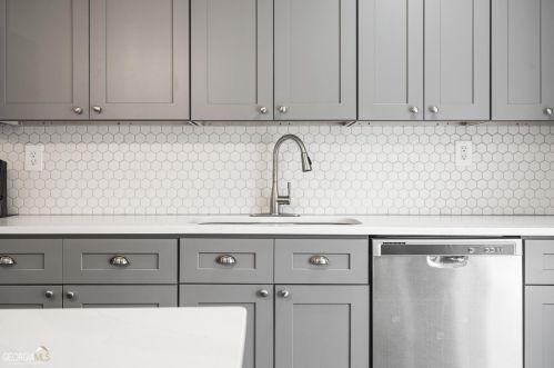 16 Eugenia St, Atlanta GA 30318-0026 exterior