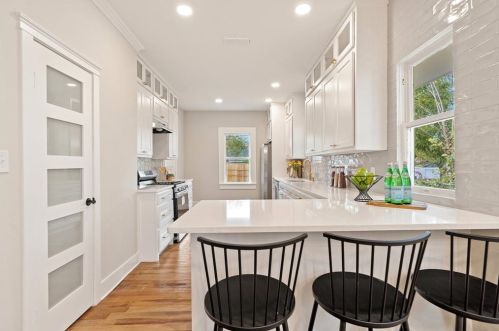 813 Elsbeth St, Dallas TX 75208-4227 exterior