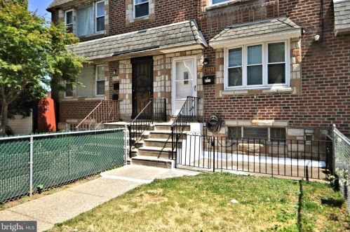 8721 Jackson St, Philadelphia PA 19145-2427 exterior