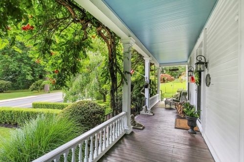 264 Highland St, Worcester MA 01602-2112 exterior