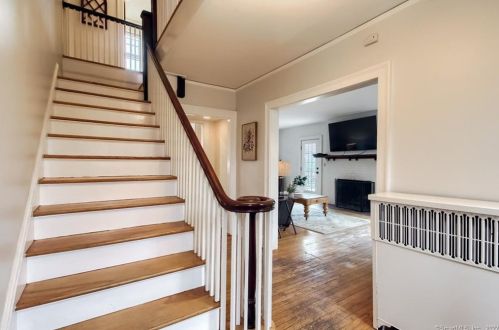 108 Main St, Hartford CT 06103-0012 exterior