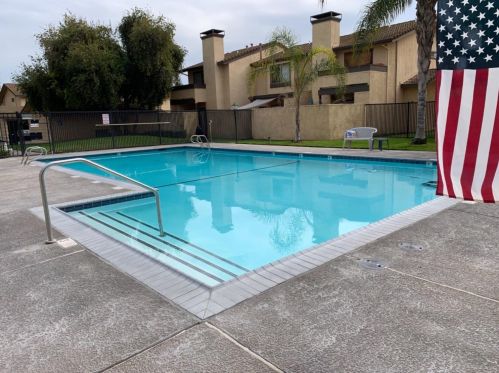 3176 Andre Ln, Turlock CA 95382-1061 exterior