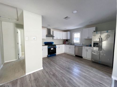 112 Trento St, Iselin NJ  08830-1465 exterior