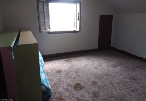 201 6 Ave, Princeton MN 55371-1111 exterior