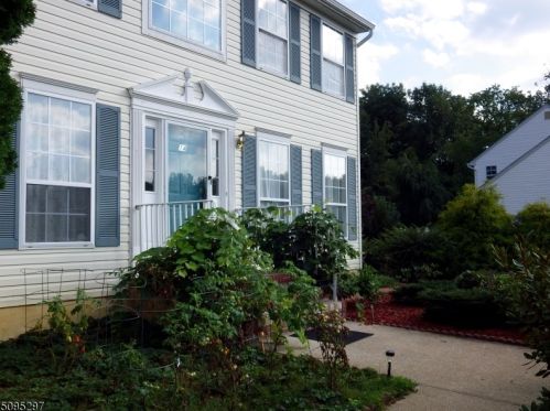 14 Autumn Dr, Dover NJ  07803-2427 exterior