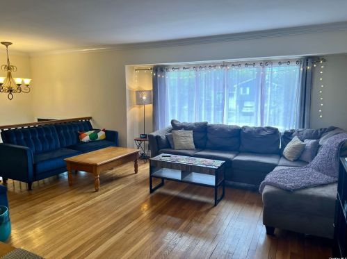 123 Hayrick Ln, Commack NY  11725-1520 exterior