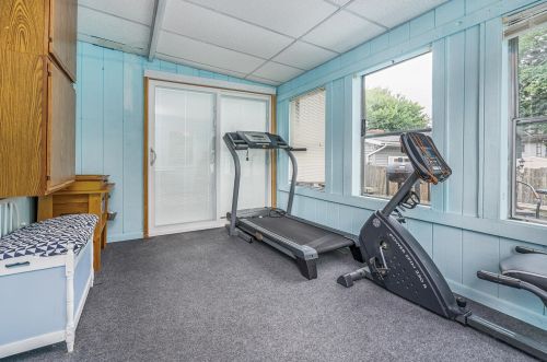 6724 Amberly St, Kalamazoo MI 49024-3107 exterior