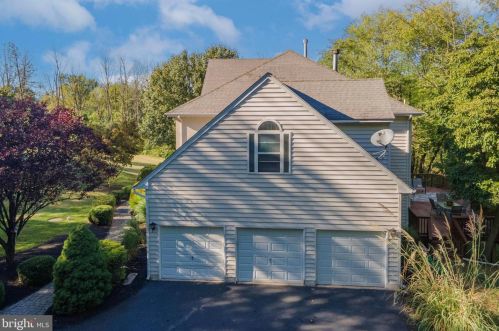 488 Fruit Farm Rd, Limerick PA 19468-3204 exterior