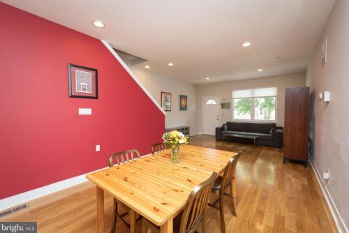 213 Green St, Philadelphia PA exterior