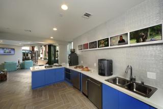 5550 Grosvenor Blvd, Los Angeles CA  90066-6956 exterior