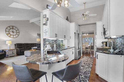 2527 Cripple Crk Dr, Saint Louis MO 63129-4912 exterior