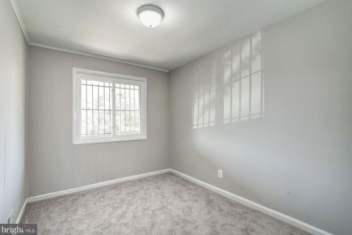 872 Bellevue St, Washington DC 20032-6002 exterior