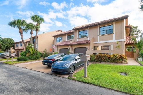 21092 Las Brisas Cir, Boca Raton FL  33433-4820 exterior