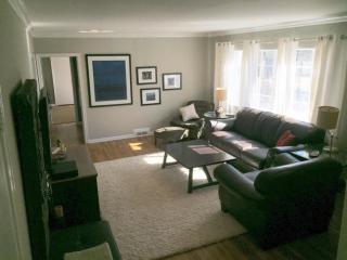 1360 Briarwood Dr, Atlanta GA  30306-2548 exterior