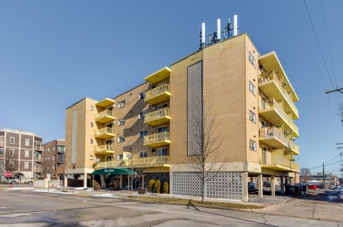 7929 Grand Ave, Chicago IL  60707-1830 exterior