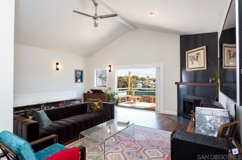 1407 Edgemont St, San Diego CA 92102-1210 exterior