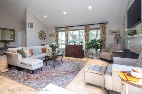 361 Dwight Rd, Middletown NJ 07748-3074 exterior