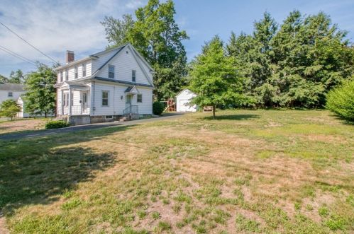 166 Nelson St, West Springfield MA  01089-3043 exterior