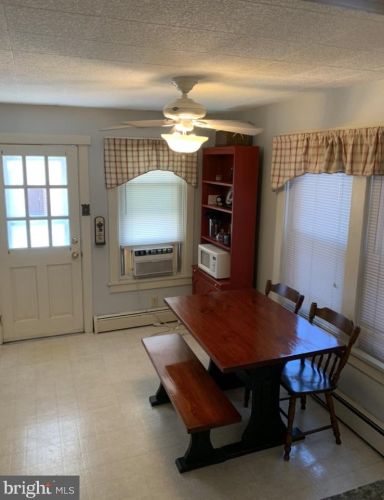 622 New Holland Ave, Lancaster PA 17602-2135 exterior