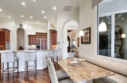 2906 Leonardo Ave, Naples FL exterior