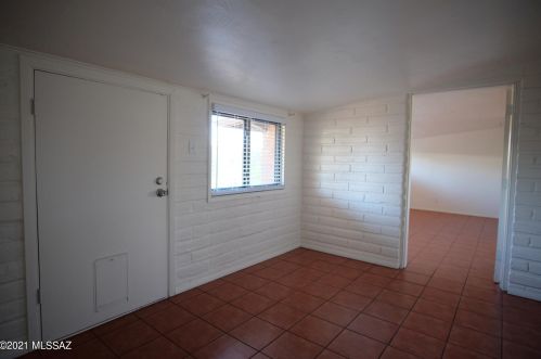 41 Montego Dr, Tucson AZ  85710-1312 exterior