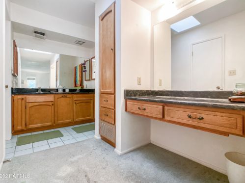 5654 12 St, Phoenix AZ 85086-7358 exterior