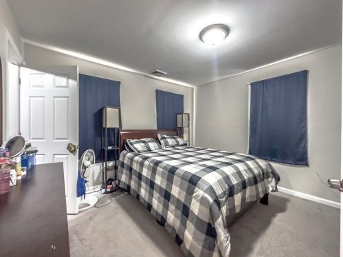 68 Mowry St, Providence RI 02908-2532 exterior