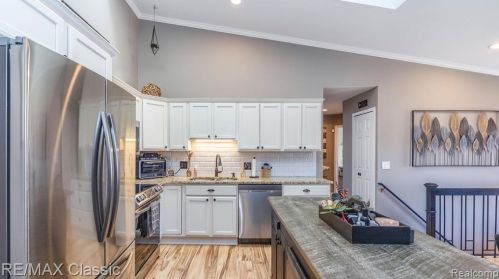 22158 Edgewater, Novi MI  48375-5014 exterior