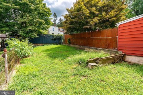 632 Poplar St, Lancaster PA  17603-5505 exterior