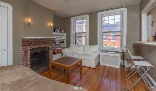 6 Phillips St, Boston MA  02114 exterior