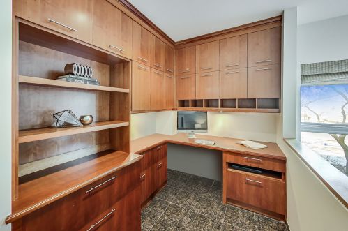 2246 Lakewood Ave, Chicago IL 60614-3629 exterior