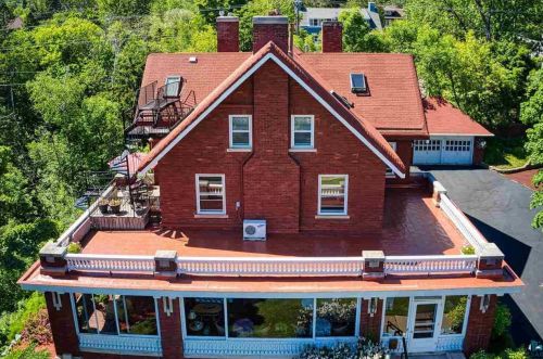 2211 3rd St, Duluth, MN 55806-1907