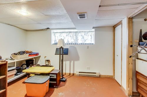 2836 Lunt Ave, Chicago IL 60645-2917 exterior