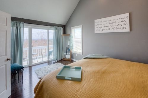 22 Fox Mdw Dr, Worcester MA 01602-2232 exterior