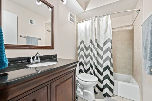 436 Country View Ct, Pittsburgh PA 15205-1608 exterior