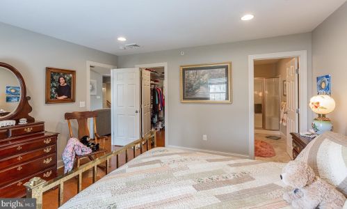 91 Midway Farms Ln, Lancaster PA 17602-2671 exterior