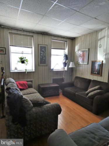 1011 Federal St, Philadelphia PA  19147-5047 exterior