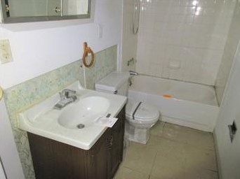 138 Linnview Ave, Pittsburgh PA 15210-3717 exterior