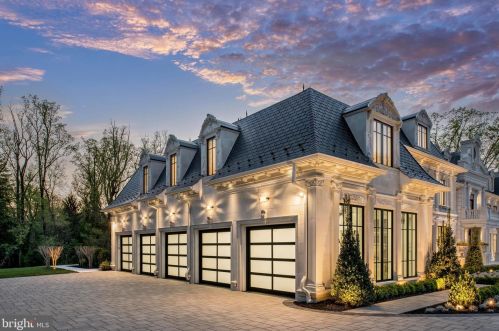 6431 Georgetown Pike, Mc Lean VA 22101-2212 exterior