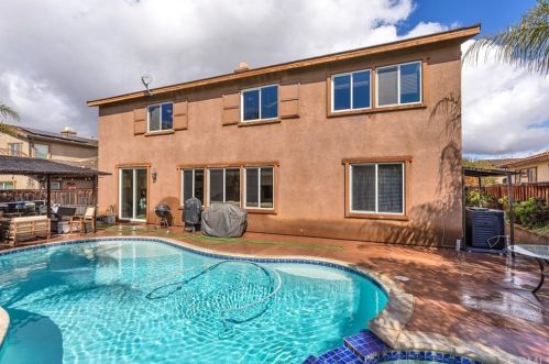 291 Monument Dr, Perris CA 92570-9063 exterior