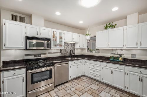 3317 13th Ave, Phoenix AZ  85013-4012 exterior