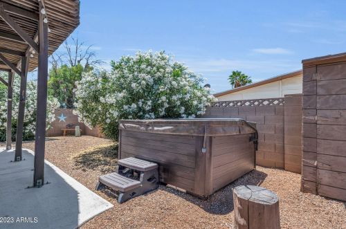 18048 2nd Pl, Phoenix AZ  85022-1511 exterior