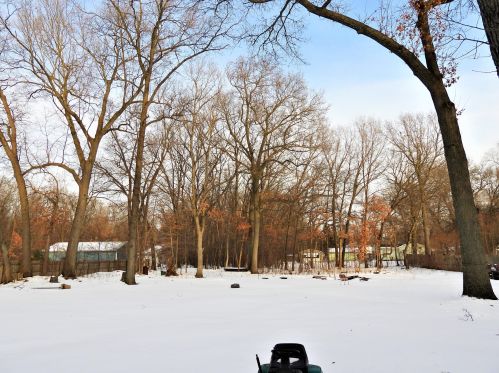 598 Wolf Lake Rd, Meskegon MI  49442-3036 exterior