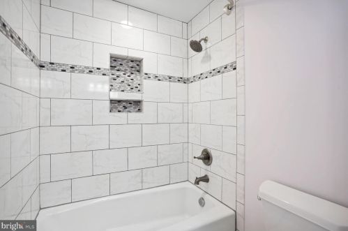 6638 Madison Mclean Dr, Mc Lean VA 22101-2901 exterior