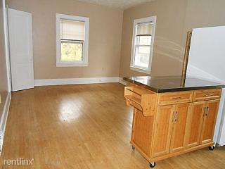 530 Douglas Ave, Kalamazoo MI  49007-3101 exterior