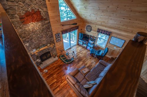 358 Sleepers Is, Alton, NH 03809-4081