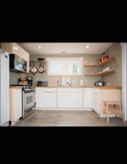 2210 42nd Ave, Seattle WA  98116-2028 exterior