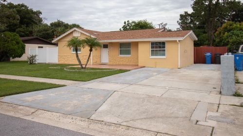 6511 Alta Monte Dr, Tampa, FL 33634-6222