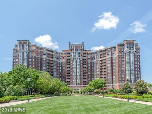 5809 Nicholson Ln, Rockville MD  20852-5740 exterior