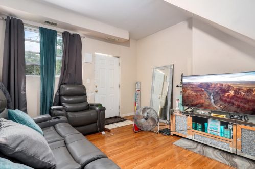 1302 Komensky Ave, Chicago IL 60623-1232 exterior